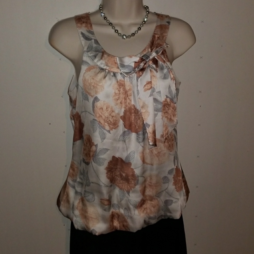 Silk bubble hem top